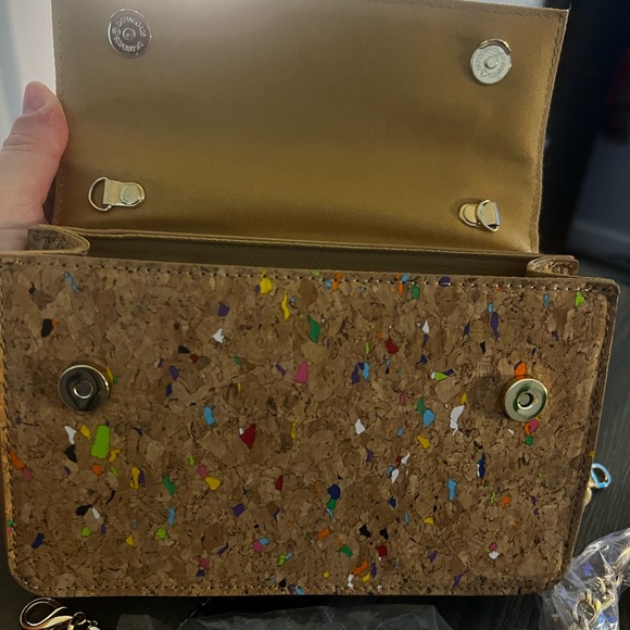 Stylish Multicolor Handbag - Picture 8 of 9